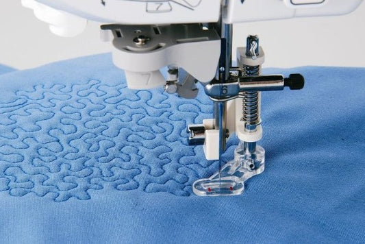 Brother F005 – Quilte- og broderifod i plast til frihåndssyning og stopning!