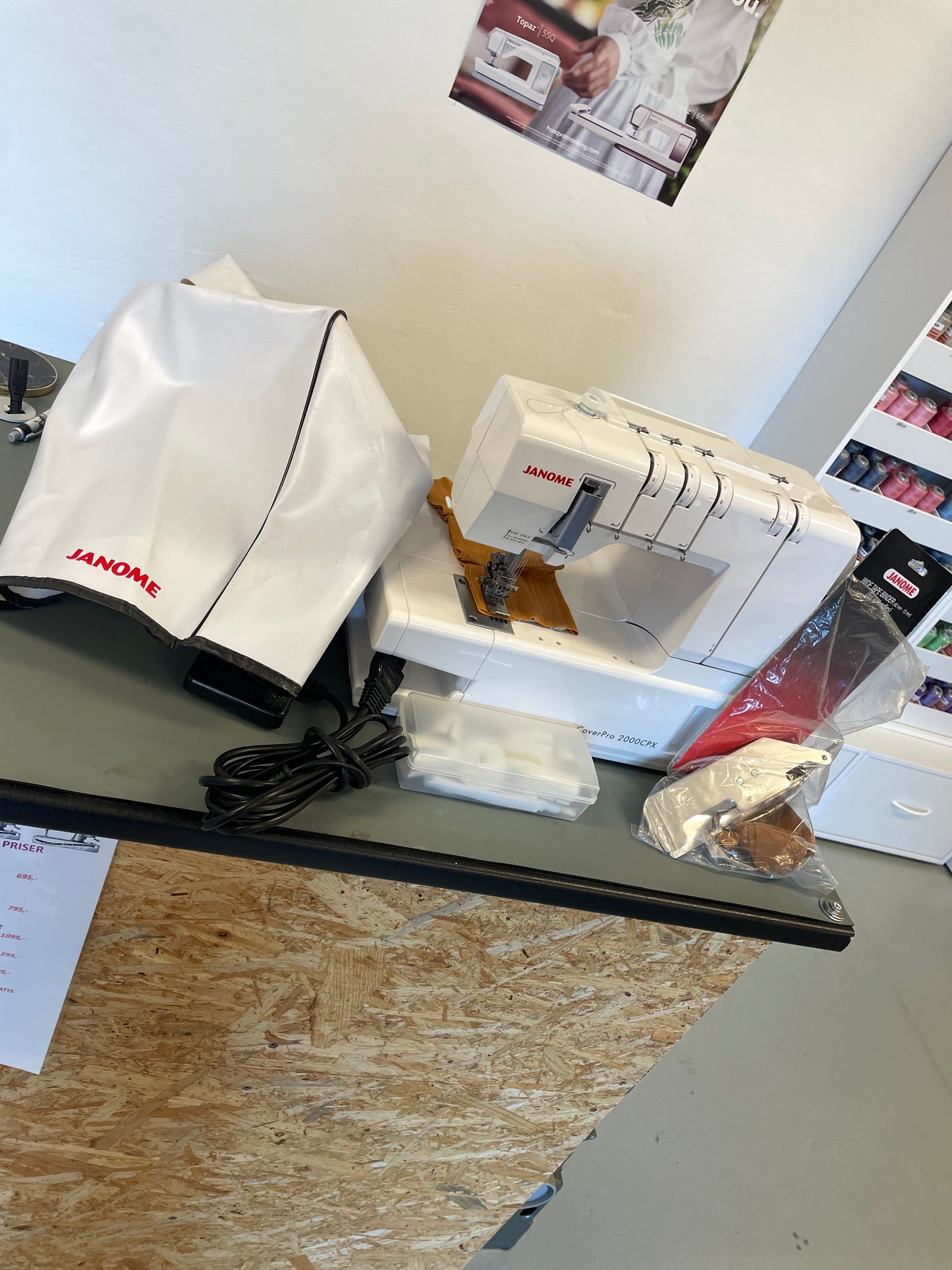 Janome Coverpro 2000 CPX INKL TAPEBINDER BRUGT