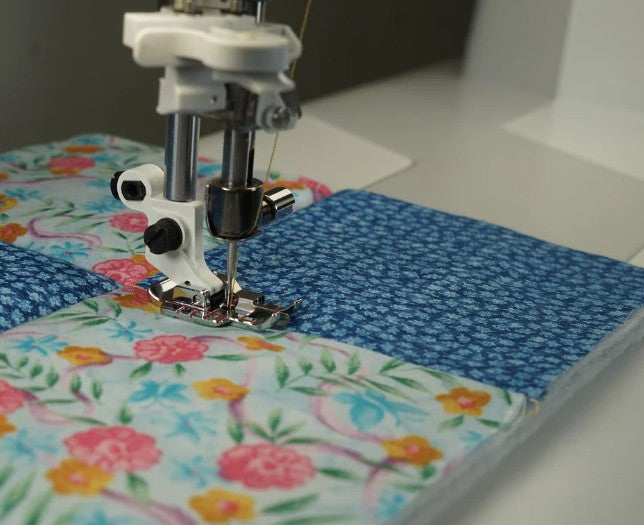 Stitch-in-the-Ditch Trykfod (metal m. ovalt hul)