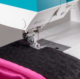 Pfaff Ambition 620 INKL KAI 7205 SAKS