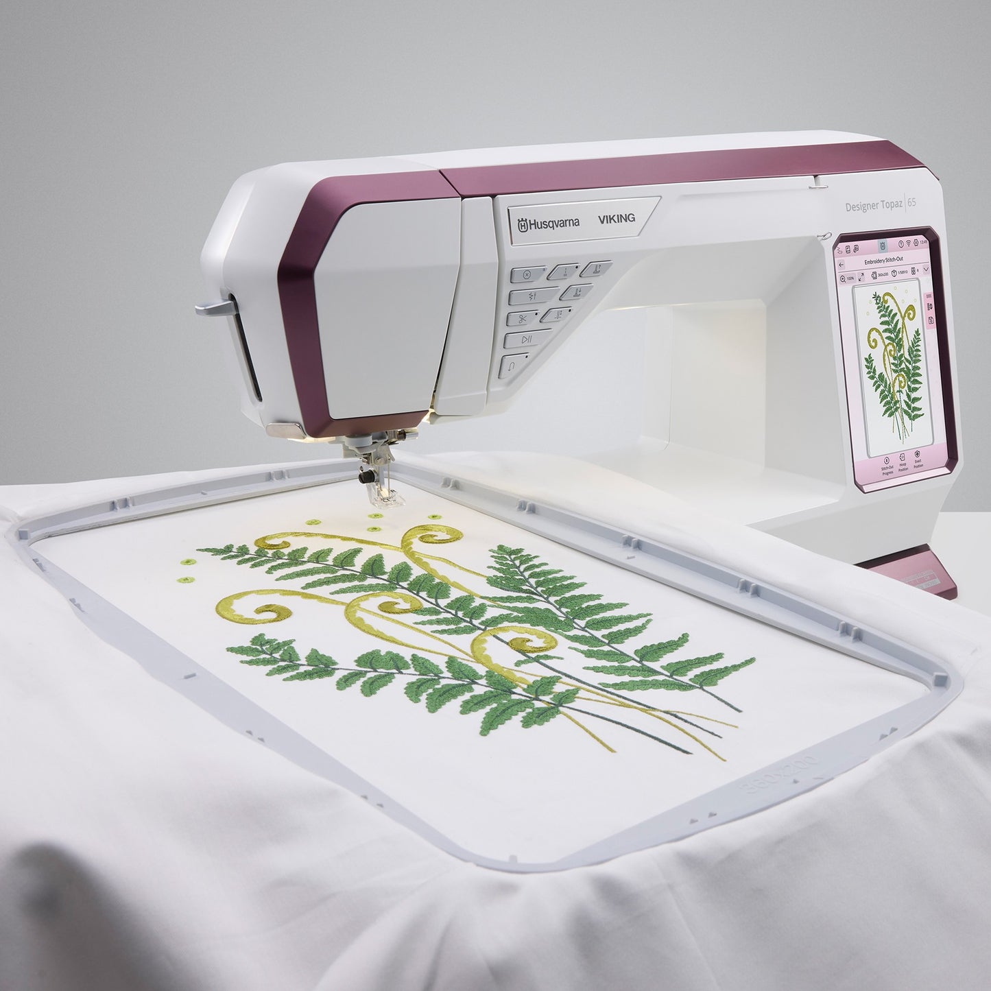 HUSQVARNA® VIKING® DESIGNER TOPAZ™ 65 Sy & Broderimaskine