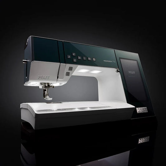 Pfaff expression™ 715