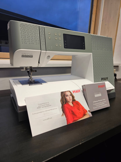 PFAFF quilt expression™ 720 Special Edition